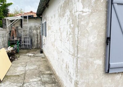 Traitement des fissures sur les façades de cette maison située à Tarnos dans les Landes (40)